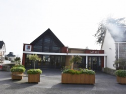 Photo paysage et monuments, Crédin - la Mairie