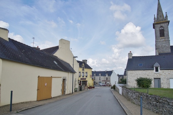 Photo Cruguel - le village