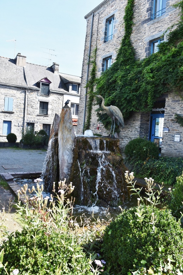 Photo La Gacilly - la fontaine