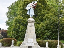 Photo paysage et monuments, Guégon - le monument aux morts