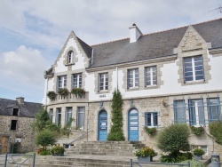 Photo paysage et monuments, Guéhenno - la Mairie