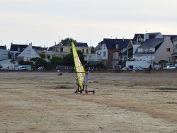 Photo paysage et monuments, Larmor-Plage - Pas de vent, il rame!