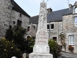 Photo paysage et monuments, Lizio - le monument aux morts