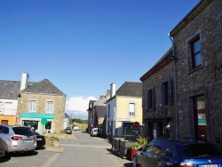 Photo paysage et monuments, Locoal-Mendon - le village