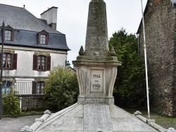 Photo paysage et monuments, Mauron - le monument aux morts