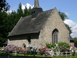Photo paysage et monuments, Ménéac - autre vue de la chapelle
