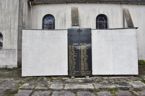 Photo Monteneuf - le monument aux morts