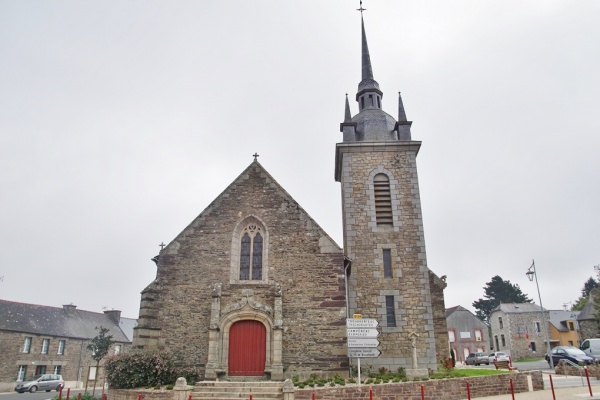 Photo Néant-sur-Yvel - église Saint Pierre