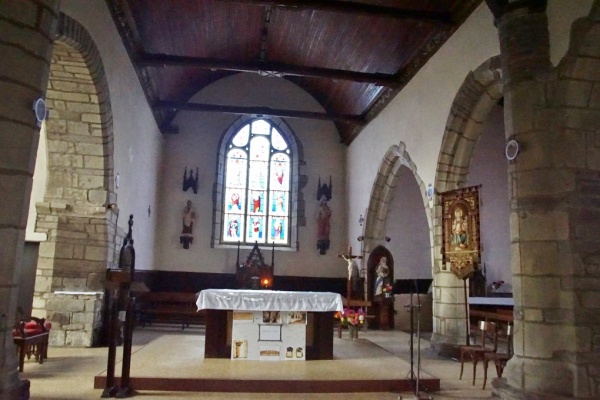 Photo Néant-sur-Yvel - église Saint Pierre