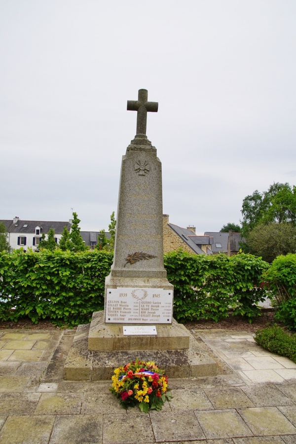 Photo Ploeren - le monument aux morts