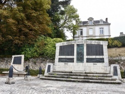 Photo paysage et monuments, Pontivy - le Monument Aux Morts