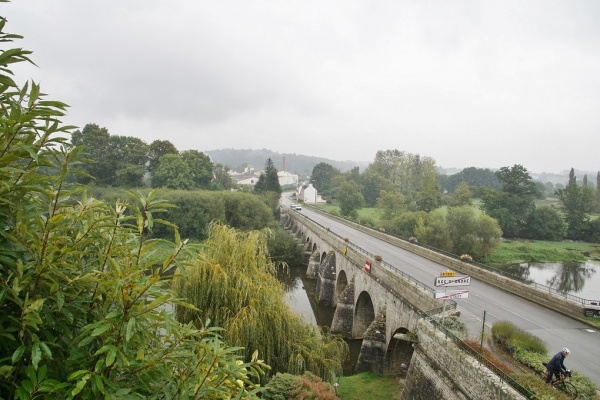 Photo Le Roc-Saint-André - le village