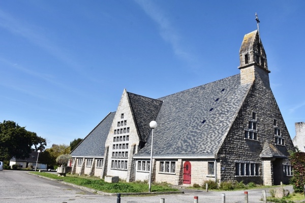 Photo Vannes - église Notre dame de Lourdes