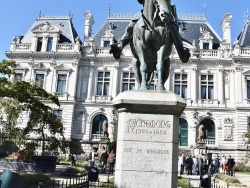 Photo paysage et monuments, Vannes - la statue