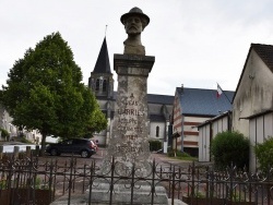 Photo paysage et monuments, Arquian - le Monument Aux Morts
