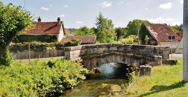 Photo La Chapelle-Saint-André - La Commune