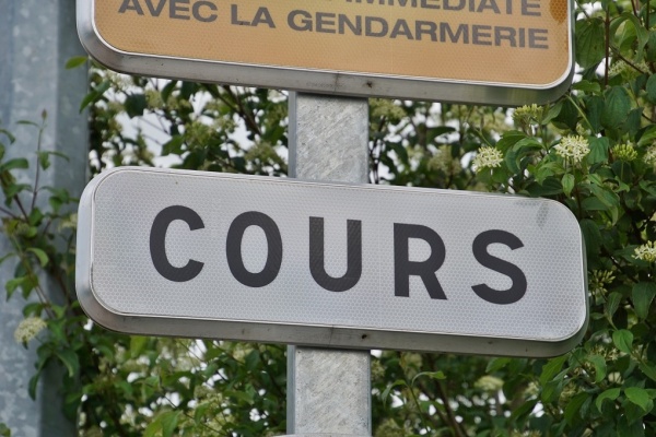 Photo Cosne-Cours-sur-Loire - cours commune cosne (58200)