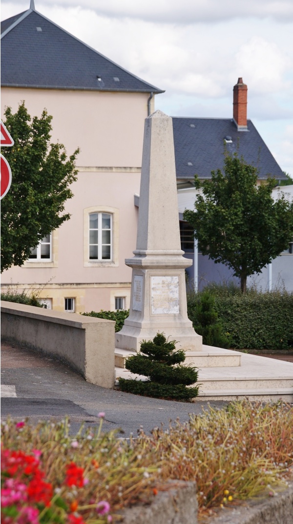 le monument aux morts