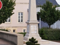 Photo paysage et monuments, Coulanges-lès-Nevers - le monument aux morts