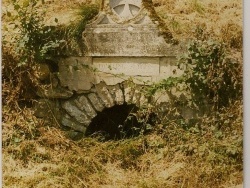 Photo paysage et monuments, La Fermeté - La fontaine Saint-Denis