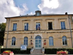 Photo paysage et monuments, Garchizy - La Mairie