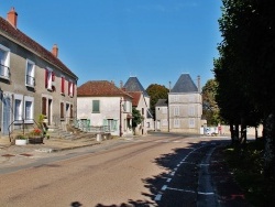 Photo paysage et monuments, Garchy - La Commune