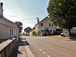 Photo paysage et monuments, Garchy - La Commune