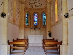 Photo paysage et monuments, Menou - Interieure de L'église