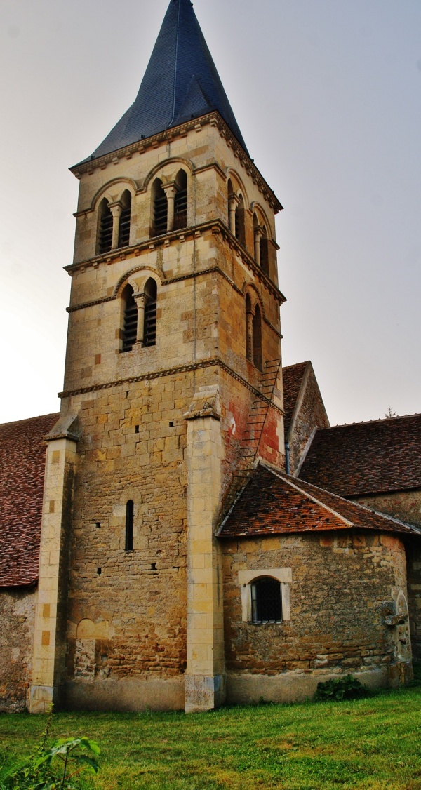 Photo Parigny-les-Vaux - L'église