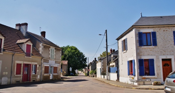 Photo Raveau - La Commune