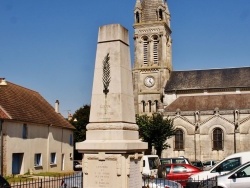 Photo paysage et monuments, Saint-Andelain - Monument-aux-Morts