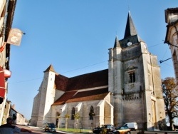 Photo paysage et monuments, Suilly-la-Tour - L'église
