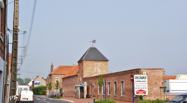 Photo Allennes-les-Marais - Le Village