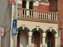 Photo paysage et monuments, Allennes-les-Marais - Maison du Village