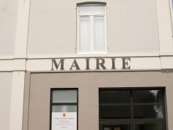 Photo paysage et monuments, Allennes-les-Marais - La Mairie