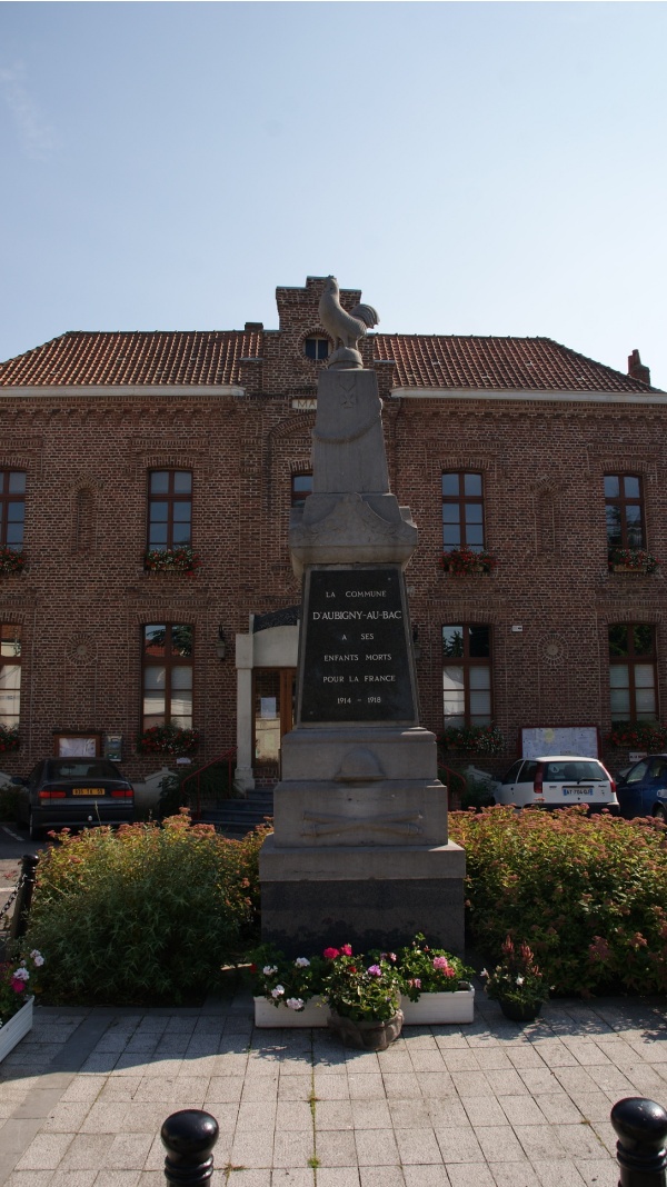 Photo Aubencheul-au-Bac - le monument aux morts