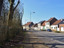 Photo paysage et monuments, Aubry-du-Hainaut - Le Village