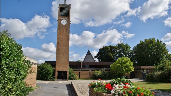 Photo Auby - église Notre Dame