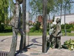 Photo paysage et monuments, Baisieux - Monument aux Morts ( Sculpture )