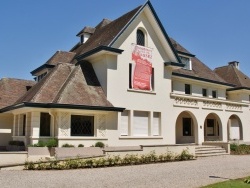 Photo paysage et monuments, Baisieux - La Mairie