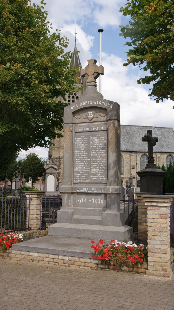 Photo Bambecque - le monument aux morts