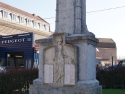 Photo paysage et monuments, Beaucamps-Ligny - le monument aux morts