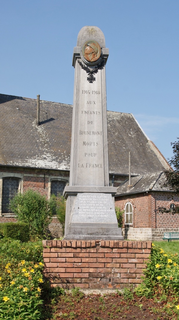 le monument aux morts