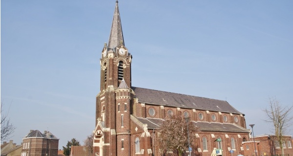 Photo Cappelle-en-Pévèle - église Saint Nicolas