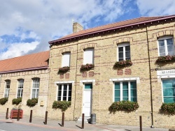 Photo paysage et monuments, Cappelle-Brouck - la Mairie