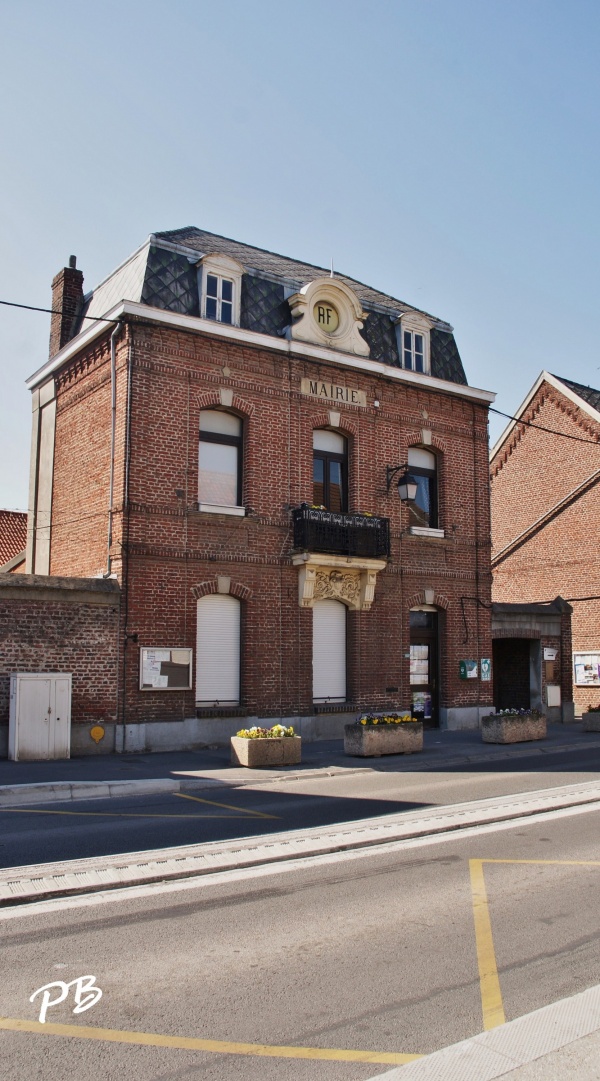 Photo Coutiches - La Mairie