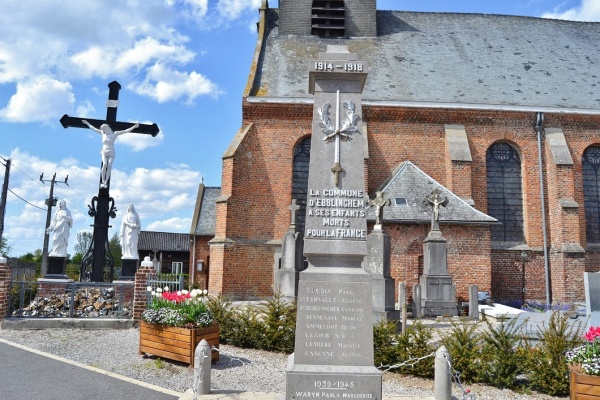 Photo Ebblinghem - le monument aux morts