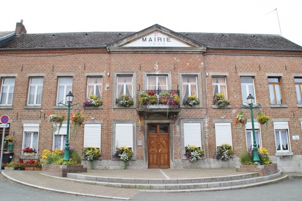 Photo Étroeungt - la Mairie