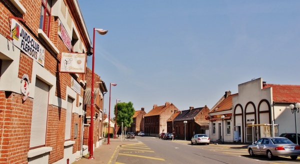 Photo Flers-en-Escrebieux - La Commune