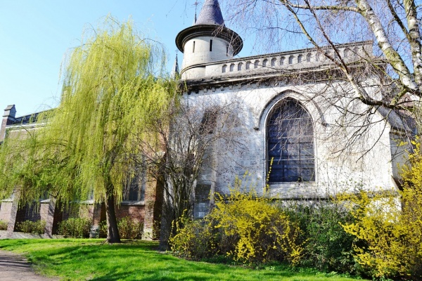 Photo Fournes-en-Weppes - L'église